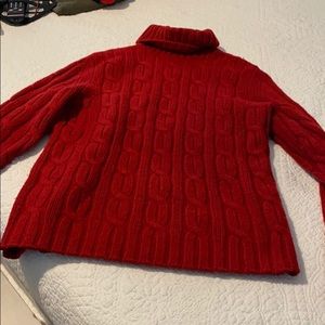 Lambs wool sweater